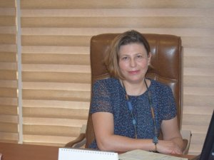 Op. Dr. Özdamar: “Gözkapağı sarkması mutsuzluğa neden oluyor”