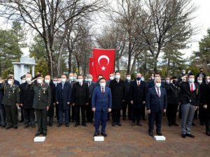 Afyonkarahisar’da 18 Mart Şehitleri Anma Günü ve Çanakkale Deniz Zaferi’nin 106’ıncı yıl dönümü törenle kutlandı