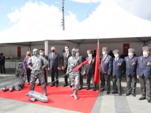 Bodrum’da Çanakkale Deniz Zaferi’nin 106. Yılı ve Çanakkale Şehitlerini Anıldı