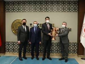 Başkan Özdemir: “İlçemiz adına önemli kazanımların olduğu bir ziyaret gerçekleştirdik”