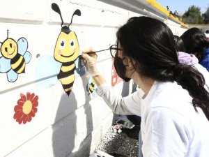 Geleceğe Değer projesi ile çocukların mutluluğuna ortak oldular