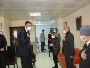 Vali Çelik: "Varlığınıza ve dualarınıza muhtacız"