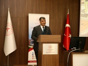 Ankara Şehir Hastanesi’ne Bebek Dostu Hastane ve Bebek Dostu Yenidoğan Yoğun Bakım Ünitesi plaketi