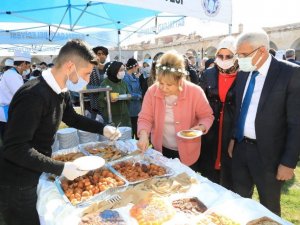 ’Kayısı Çiçeği Şenliği’ konukları Battalgazi’ye hayran kaldı