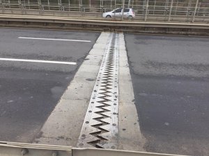 Başkent köprülerinde derz yenileme çalışmaları devam ediyor