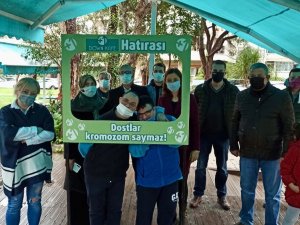 Demokratik Sağlık-Sen İzmir Engelli Komisyonu down sendromlu gençlerle buluştu