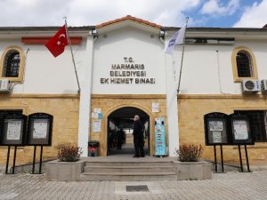 Marmaris Belediyesi’ne karekod okutarak girilebiliyor