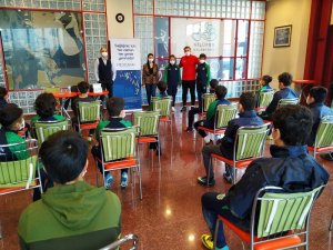 Medicana’dan minik sporculara beslenme semineri