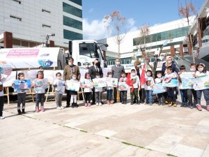 Dünya Su Gününde minikler dileklerini kuruyan ağaca astı