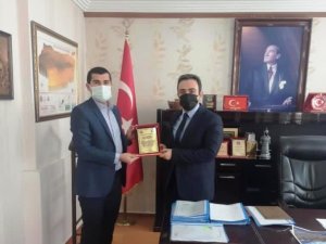 Sağlık-Sen Şırnak Şube Başkan Yardımcısı Yalçın, İdil Kaymamı Özsoy ile görüştü