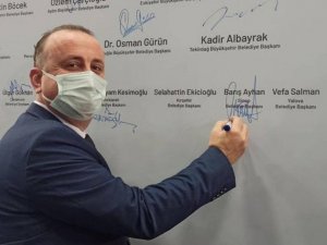 Başkan Ayhan ‘Su Manifestosu’na imza attı