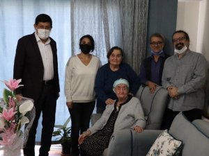 Başkan Özcan, asırlık çınarları unutmadı