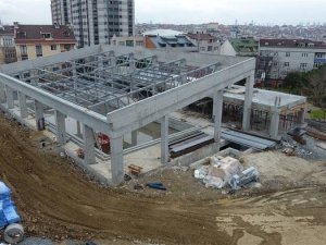 Küçükköy Yarı Olimpik Yüzme Havuzu’nun inşaatı hızla yükseliyor