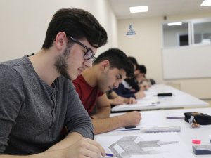 Eğitimler sergiye dönüştü