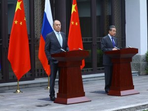 Lavrov: "AB ile bir örgüt olarak ilişkimiz yok"