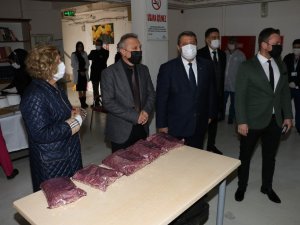 Manisa’da huzurevi sakinlerine anlamlı ziyaret