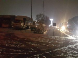 Afyonkarahisar-Antalya karayolu 2 saatin sonunda ulaşıma açıldı