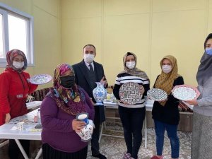 ’’Çini kursu aile bütçesine katkı sağlıyor’’