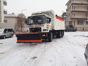 Keçiören’de kar mesaisi