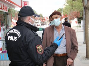 Pandemi ile mücadelede yeni tedbir sokakta "HES" kodu uygulaması başladı