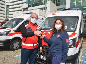 Antalya’ya 5 yeni ambulans