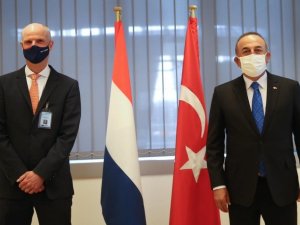 Bakan Çavuşoğlu, Hollanda Dışişleri Bakanı Blok ile görüştü