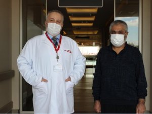 Robotik cerrahi ile bağırsaktan yeni mesane