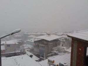 Aydın’ın yüksek kesimlerinde kar yağışı etkili oldu