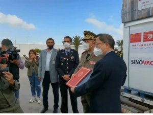 Tunus’a Sinovac aşıları ulaştı