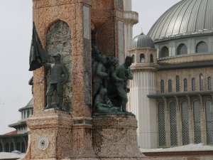 Taksim Camii Ramazan Ayı’na hazırlanıyor