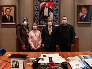 Ortaokul öğrencisi Başkan Işık’a şiir yazdı