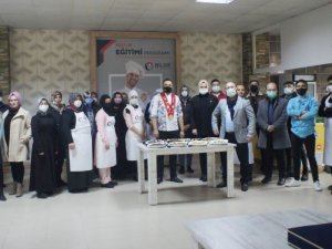 Profesyonel aşçılardan eğitim alıyorlar