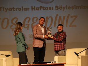 Oyuncu Erkan Can, Dünya Tiyatrolar Haftası’nda Kartal Belediyesi’nin konuğu oldu