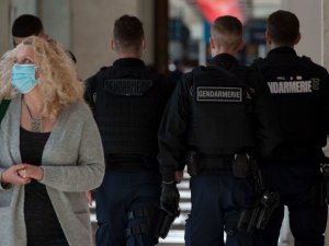 Fransa’da son 24 saatte 42 bin 619 yeni vaka