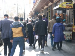 Korona virüs geçiren profesörde hafıza kaybı görüldü: Uzmanlar uzamış korona sendromuna karşı uyardı