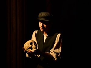 Başkentte tiyatroya destek