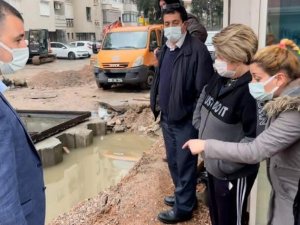 Konak’ta şehrin göbeğine yapılan foseptik çukuruna tepki