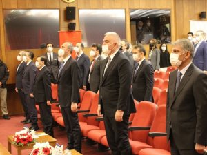 Bakanlardan cezaevlerine gönderilmesi için kitap kampanyası çağrısı