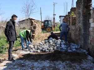 Başkan Özcan; “Köylerimize hizmet için çalışmaya devam ediyoruz”