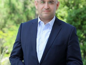 “Pandemi sosyal medyaya mahkum etti”