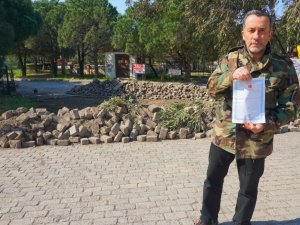 İzmir Foça’da her yol ‘Mahmut’a çıkıyor