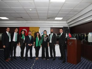 Genç girişimciler, kadın başkanla "Devam" dedi