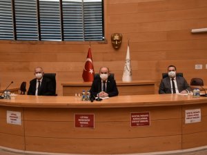 Vali Karadeniz, Akhisar’da incelemelerde bulundu