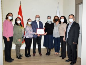 Antalya’ya serviks kanseri taramasında birincilik ödülü