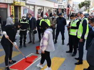 Söke’de ’Yaya Önceliği Kırmızı Çizgimizdir" etkinliği