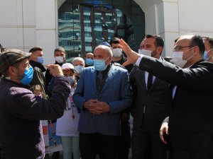 Vali Erkaya Yırık,”Salgınla ancak hep birlikte hareket ederek başa çıkabiliriz”