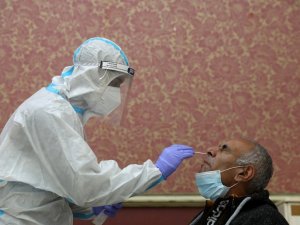 İsrail’de Covid-19’un yeni bir mutasyonu tespit edildi