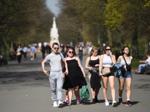 İngiltere’de son 24 saatte 4 bin 40 yeni vaka