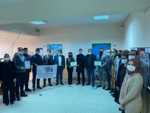 İstiklal İlkokulu’na tebrik ziyareti