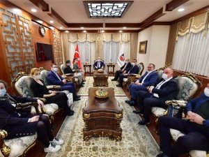 Diyarbakır Valisi Karaloğlu Rus heyet ile görüştü
